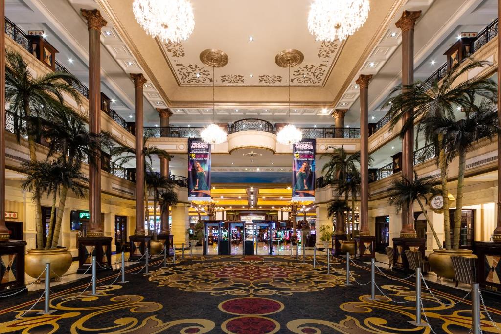 g casino online poker